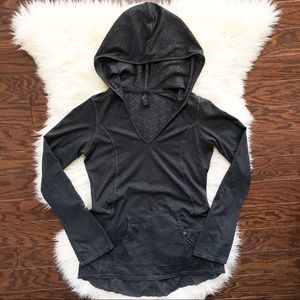 PrAna Long Sleeve Perforated Hooded Pullover M